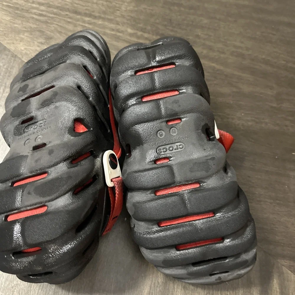 Crocs Team Spider-Man Echo Glow Clog - GLOW-IN-THE-DARK SPIDEY Kids Sz: J6 US
